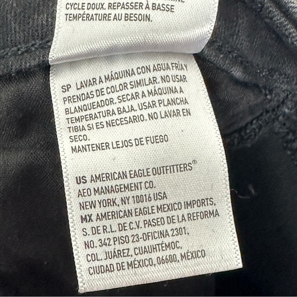 American Eagle Curvy Hi-Rise Jeggings Black Size 2 Short Stretch Denim Minimal - Picture 12 of 15